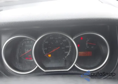 2010 Nissan Versa 1.8S из США, поврежденный, VIN 3N1BC1CP7AL457149